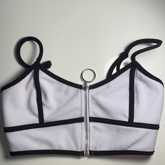 White Zip up top with black trim and lines from LF - Picture 1 of 5